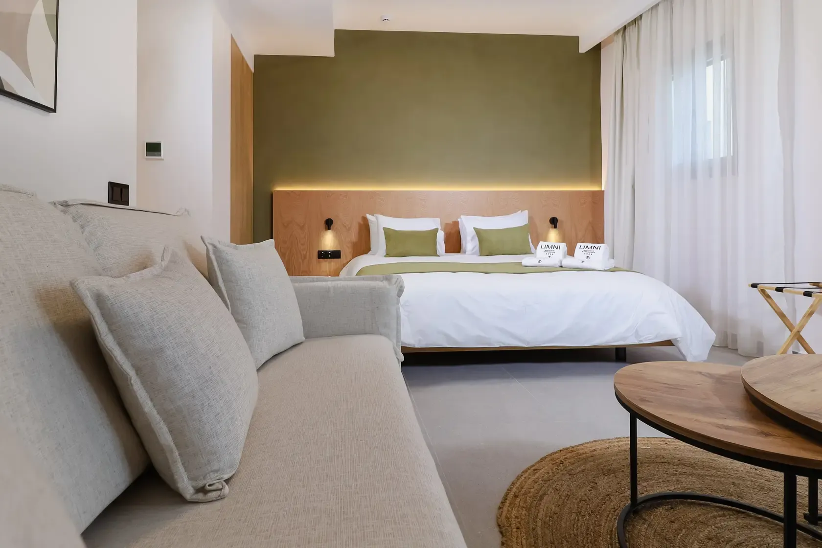 JUNIOR SUITE WITH JACUZZI